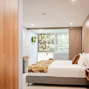 **** Hotel Madeiro Colombia